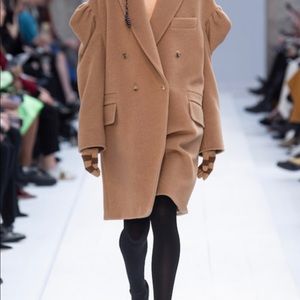 MaxMara Gabri oversized camel coat, Size 4, Made in Italy, $3,290
